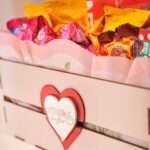 Cesta de Chocolate Caixote com Amor - Imagem 3