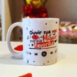Caneca Romântica Ouvir Sua Voz é a Minha Música Favorita 300ml - Imagem 2