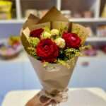 Buquê Rosas Com Ferrero - Imagem 2
